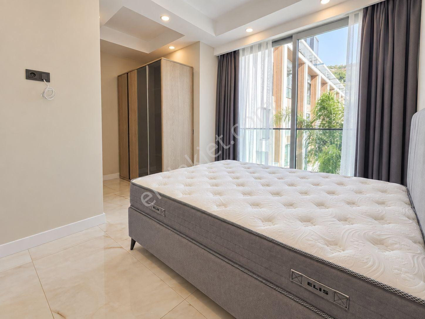 Alanya Konaklıda Denize 300m Havuz Manzaralı 2+1 Satılık Dubleks — fotoğraf 5