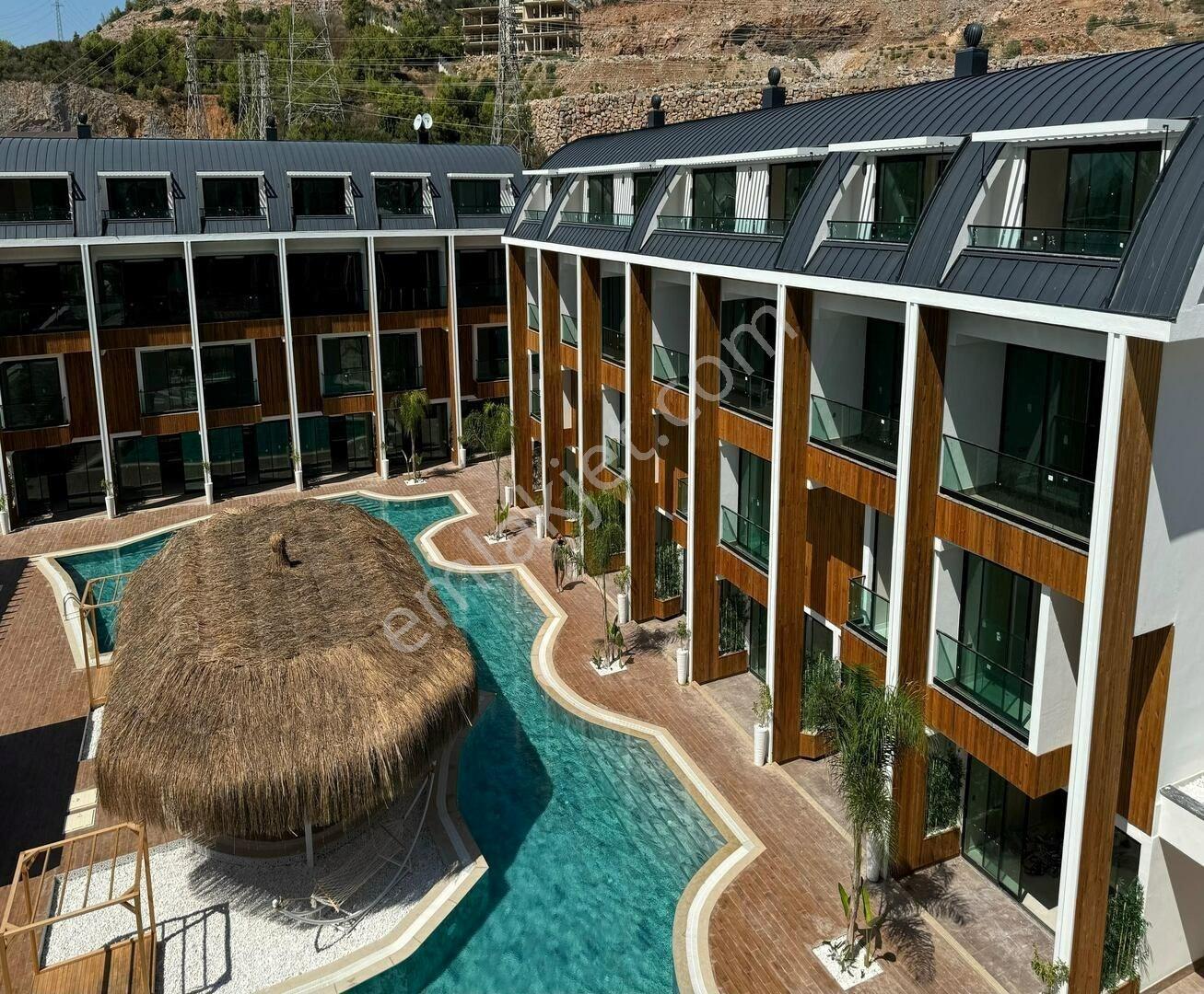 Alanya Konaklıda Denize 300m Havuz Manzaralı 2+1 Satılık Dubleks — fotoğraf 23