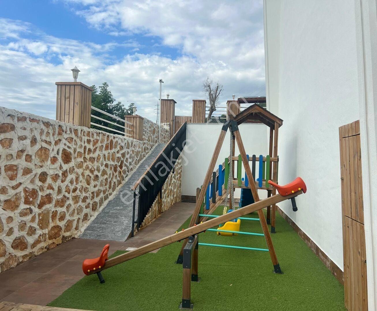 Alanya Konaklıda Denize 300m Havuz Manzaralı 2+1 Satılık Dubleks — fotoğraf 26