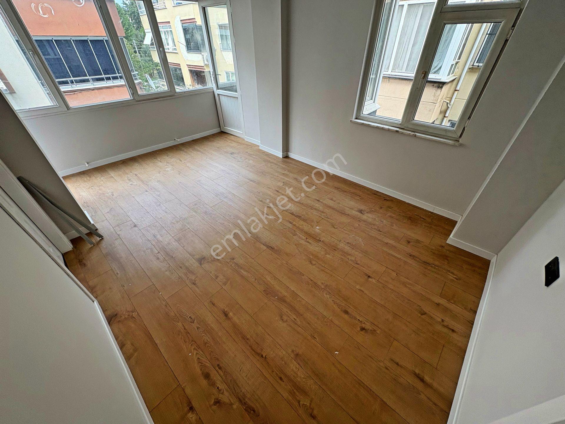 Aktiften Akçay Merkez'de Satılık Full Yapılı 3+1 Çift Balkonlu Arakat Daire — fotoğraf 8