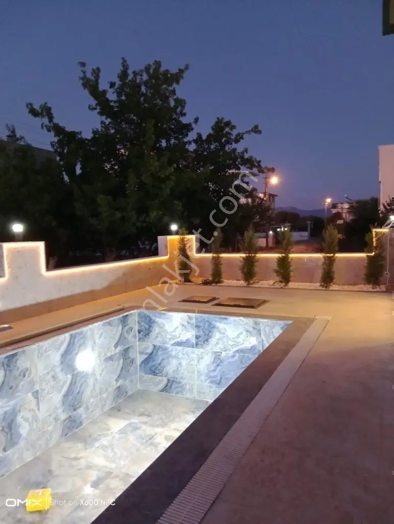Aydın Didim Yeşilkent Yolu 4+1 Akıllı Sistem Lüx Havuzlu Villa