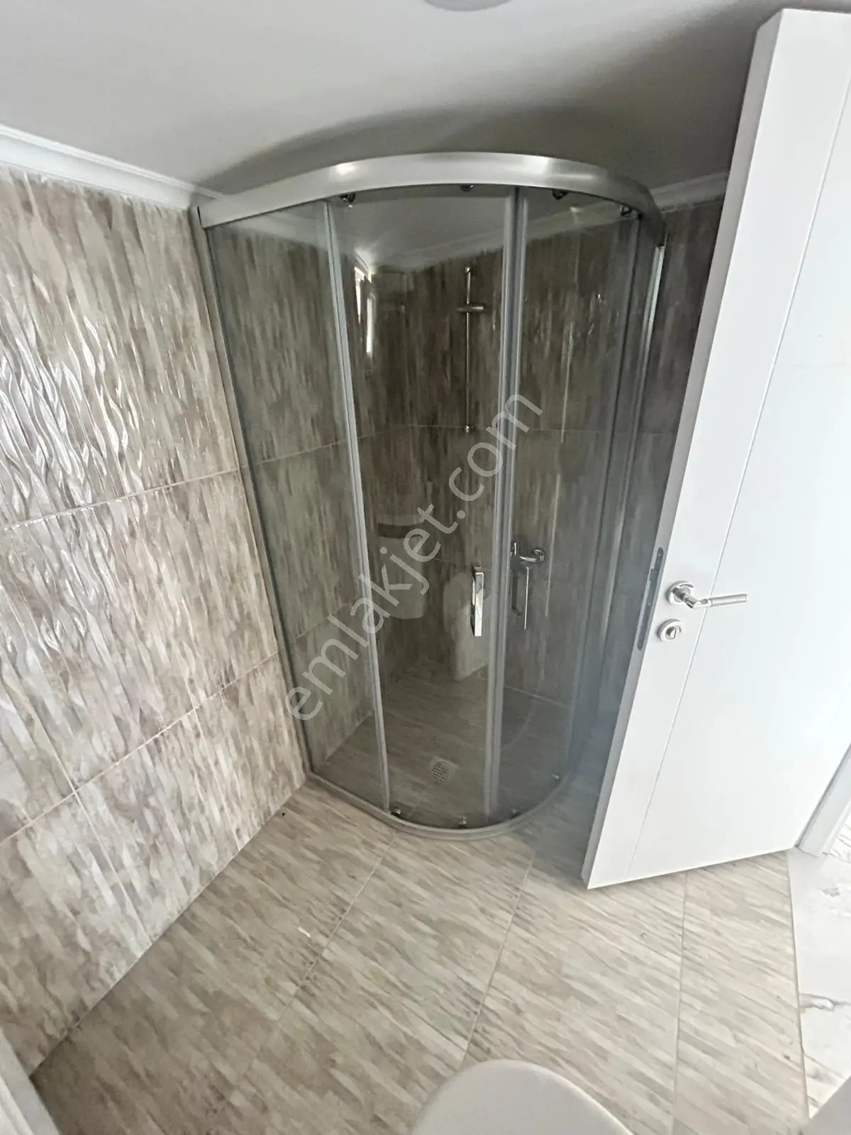 Mertcan'dan Mithatpaşa Cad Üzerinde 4+1 Teraslı Lüks Dubleks Daire — fotoğraf 27
