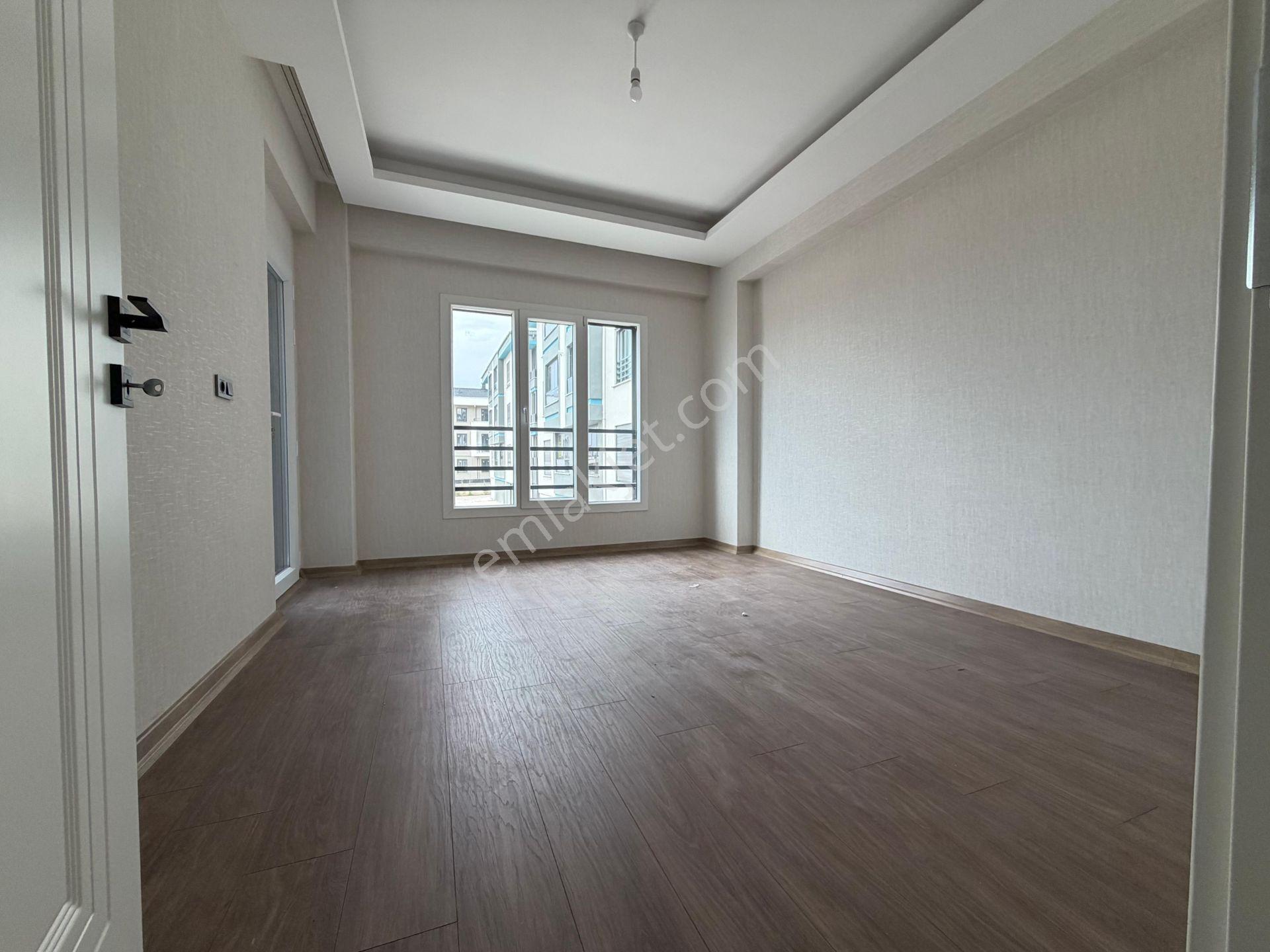 Kahramanlar Caddesi’ne Yakın Site İçi Sıfır Daire — fotoğraf 10