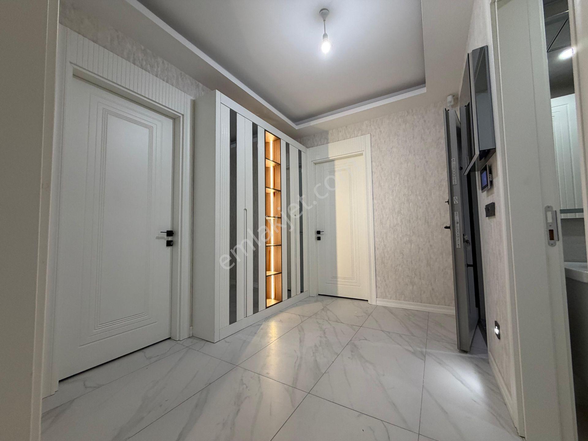 Kahramanlar Caddesi’ne Yakın Site İçi Sıfır Daire — fotoğraf 14