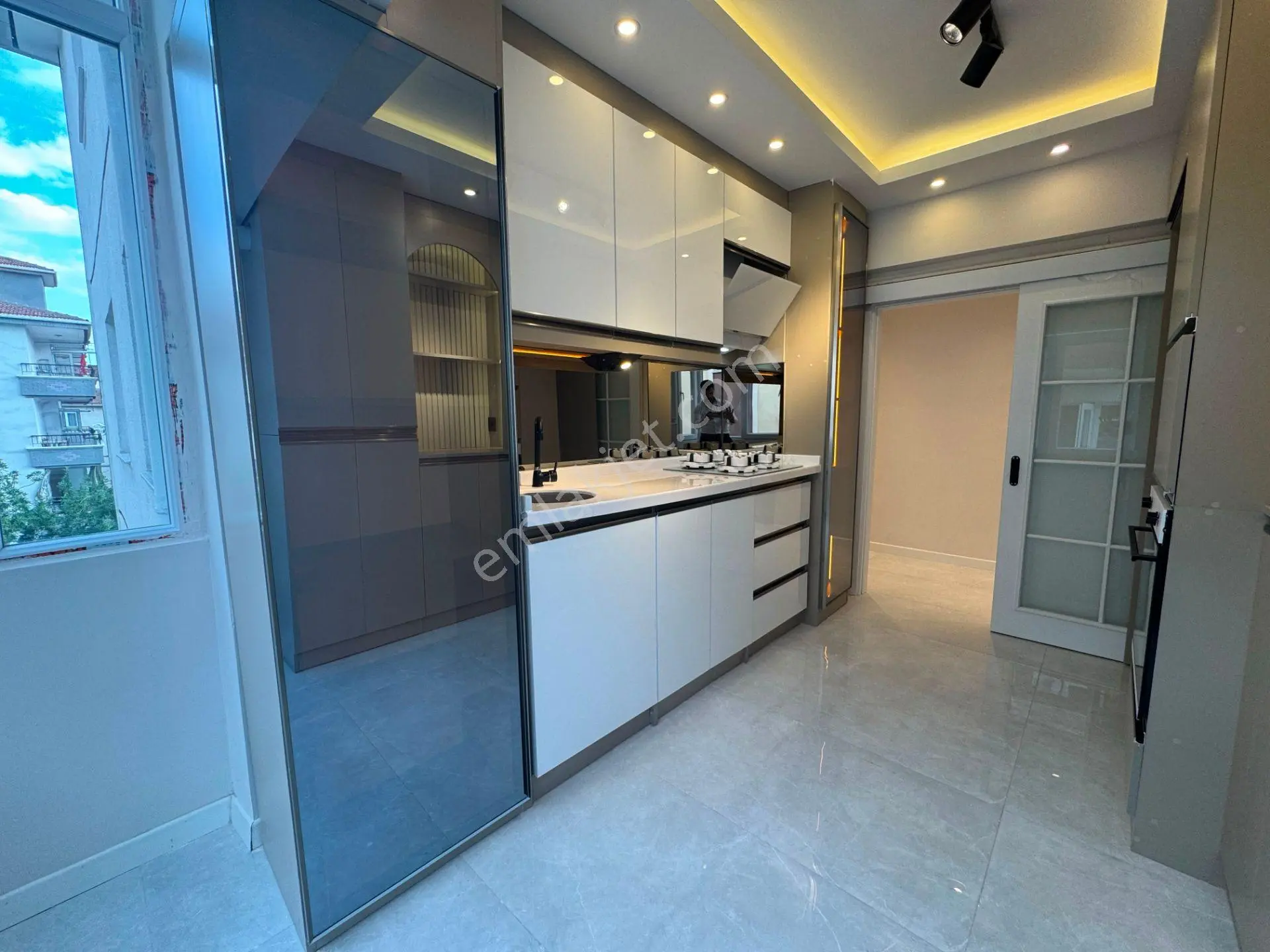 Sincan Plevne Mah Salon Bağımsız Kredi İmitsiz 3.arakat 3+1 Satılık Daire — fotoğraf 2