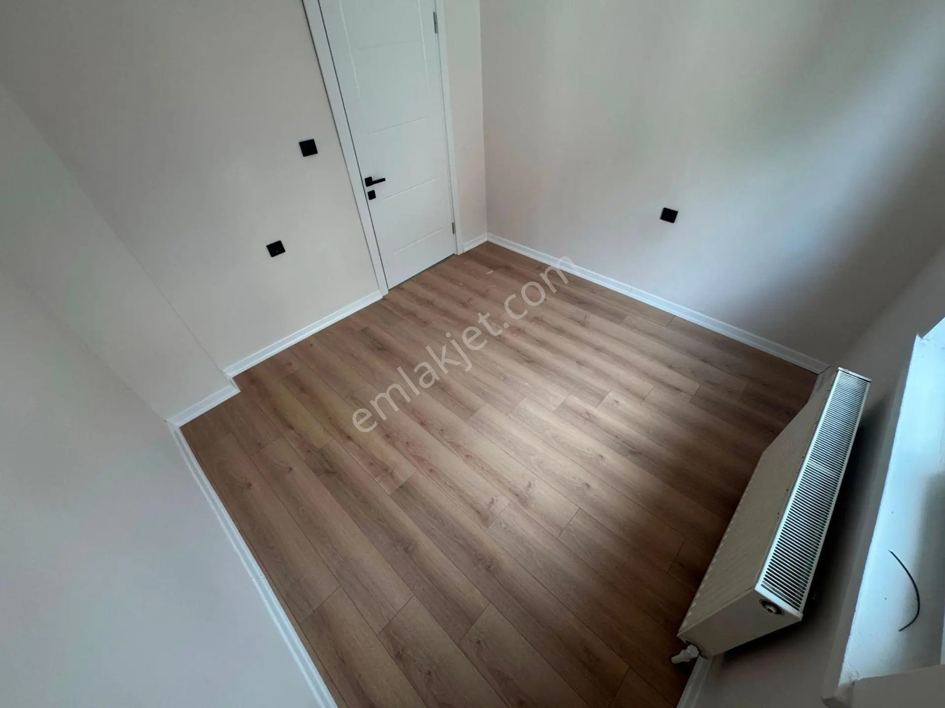 Sincan Plevne Mah Salon Bağımsız Kredi İmitsiz 3.arakat 3+1 Satılık Daire — fotoğraf 4