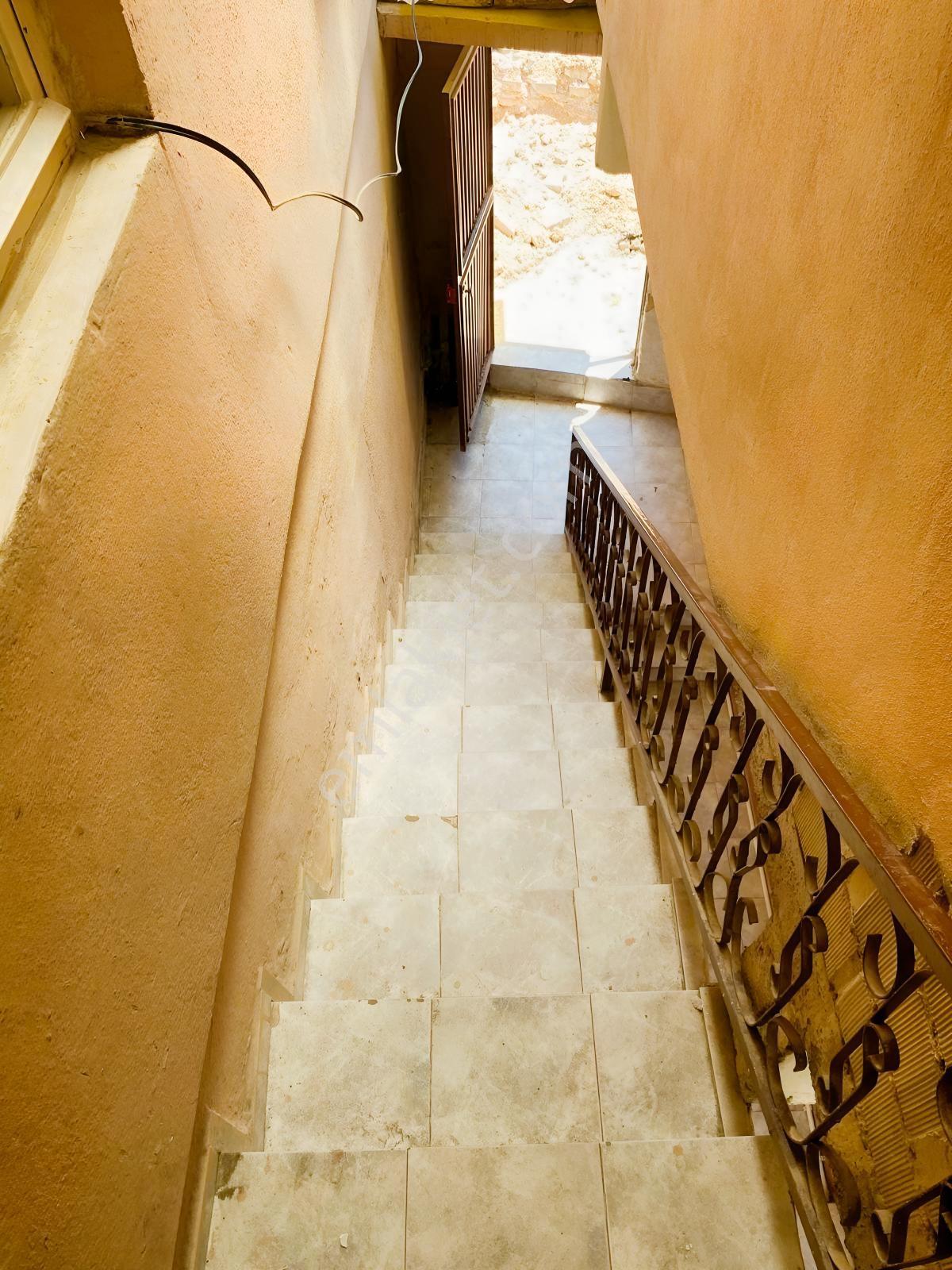 Merkezde Teraslı Müstakil Satılık Dubleks 80m2 — fotoğraf 4