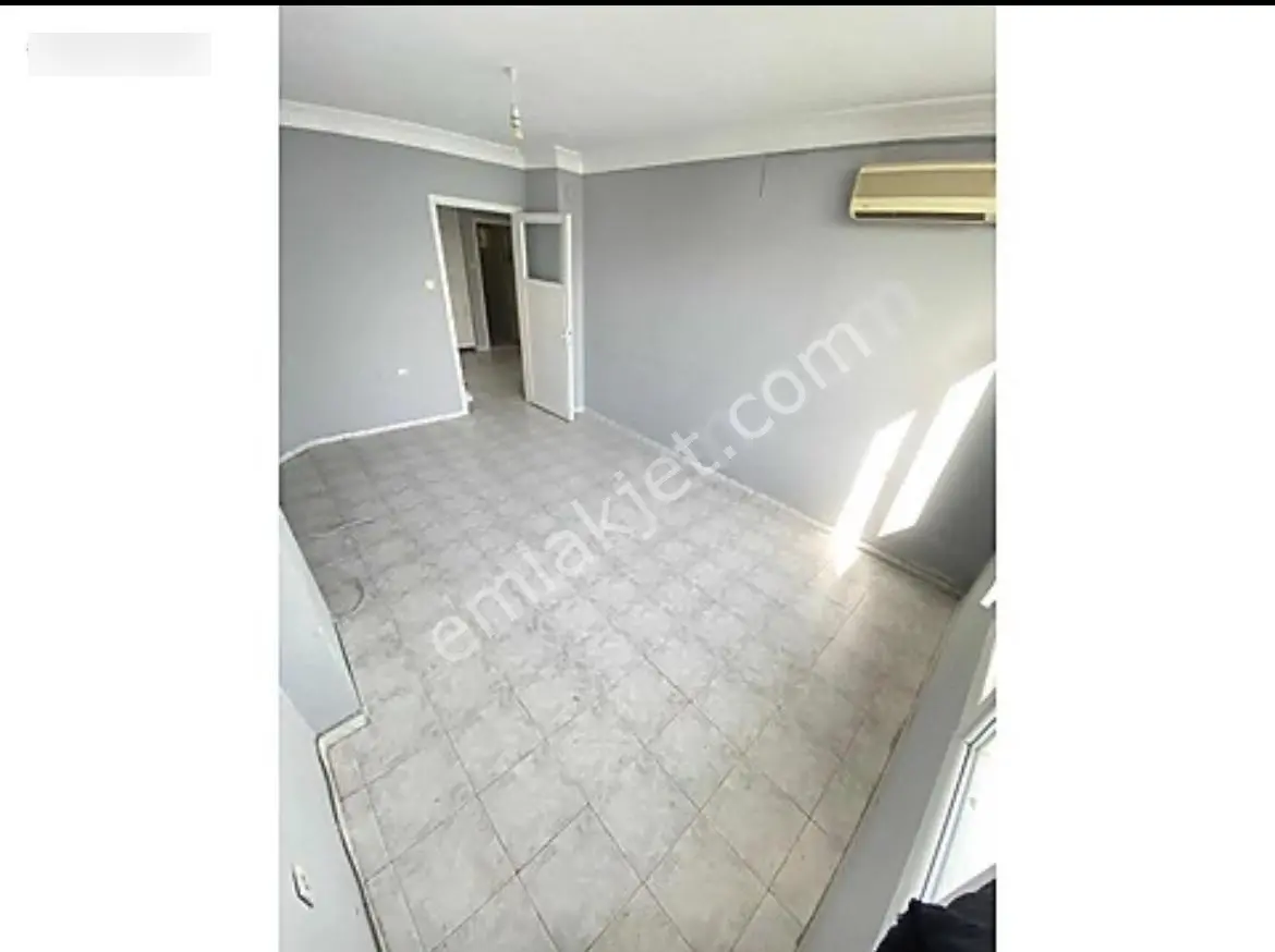 3+1güzelyalı İllerbankası 8-8katı 2banyo 200m2 Gd Cephe Kap.mutfak 21-25yaş Az Hasarlı. — fotoğraf 3