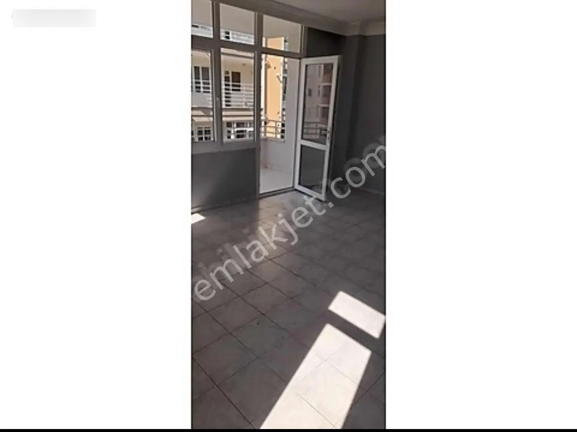 3+1güzelyalı İllerbankası 8-8katı 2banyo 200m2 Gd Cephe Kap.mutfak 21-25yaş Az Hasarlı. — fotoğraf 10