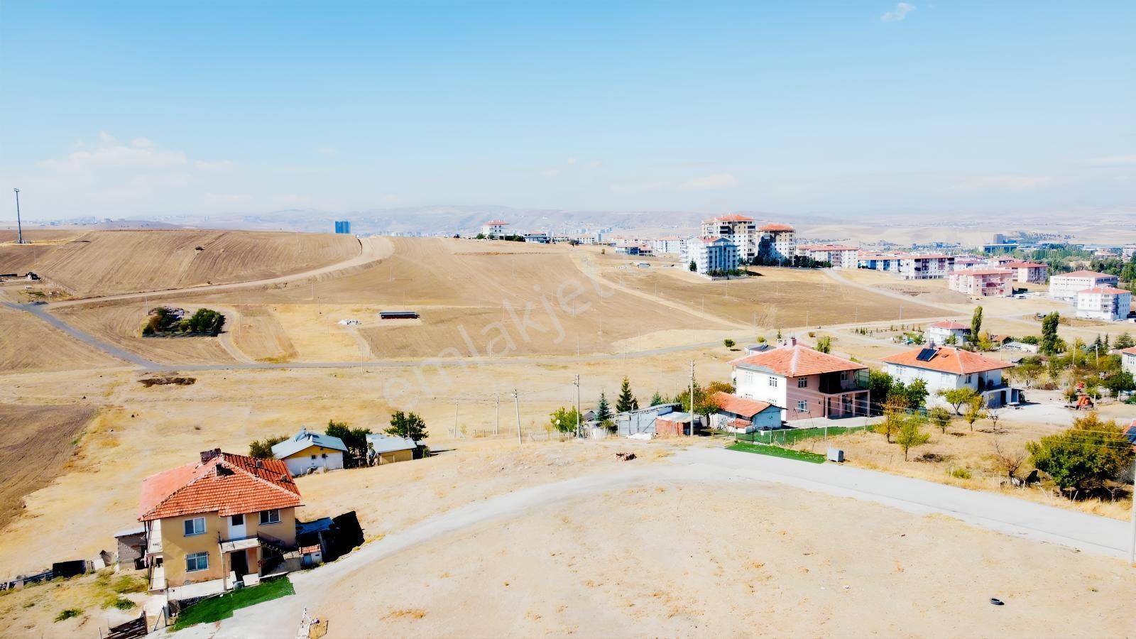 -altınova Da Cadde Üstü Yarım Daire Getirili İmarlı Arsa-*- — fotoğraf 3