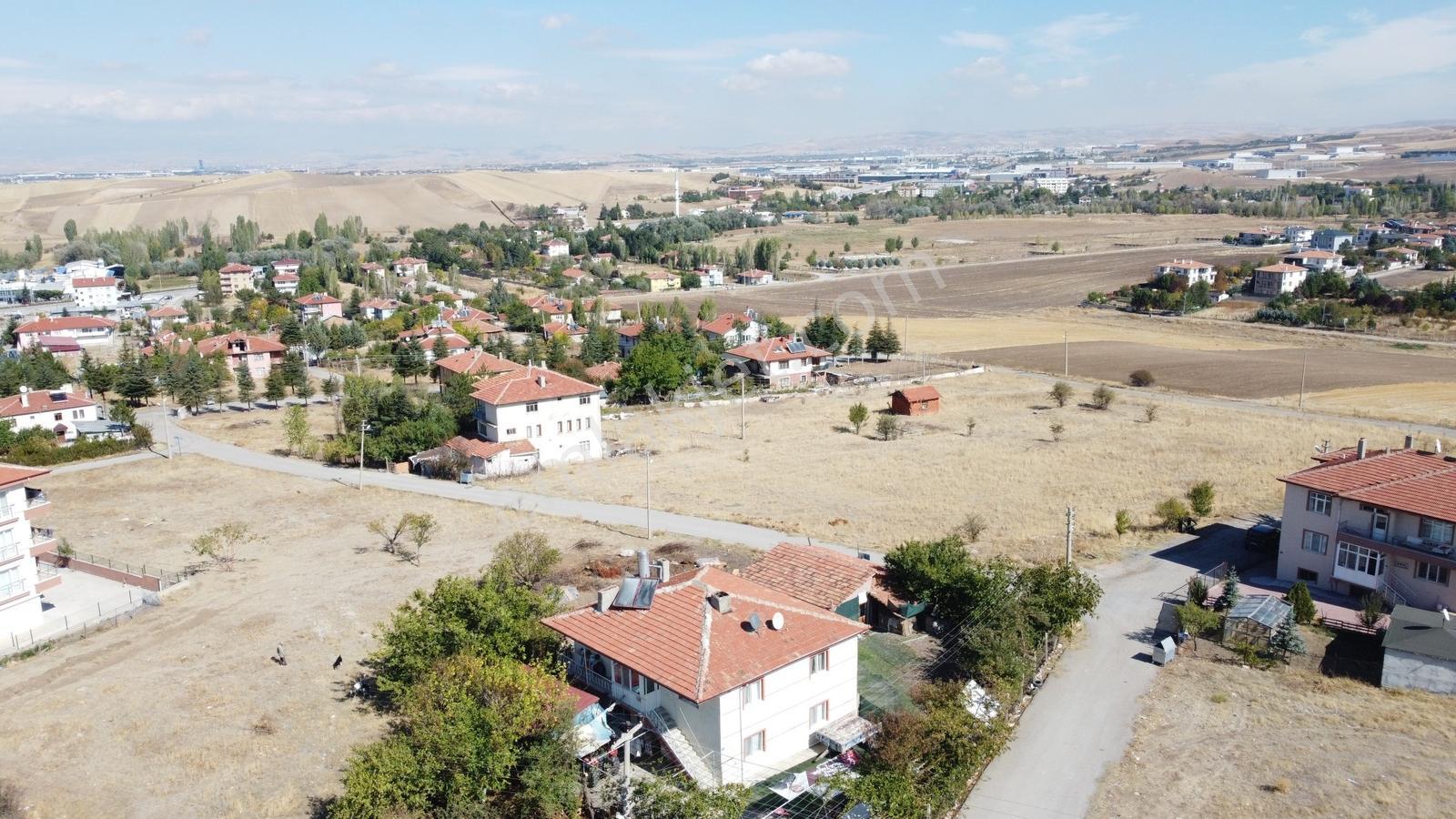 -altınova Da Cadde Üstü Yarım Daire Getirili İmarlı Arsa-*- — fotoğraf 19