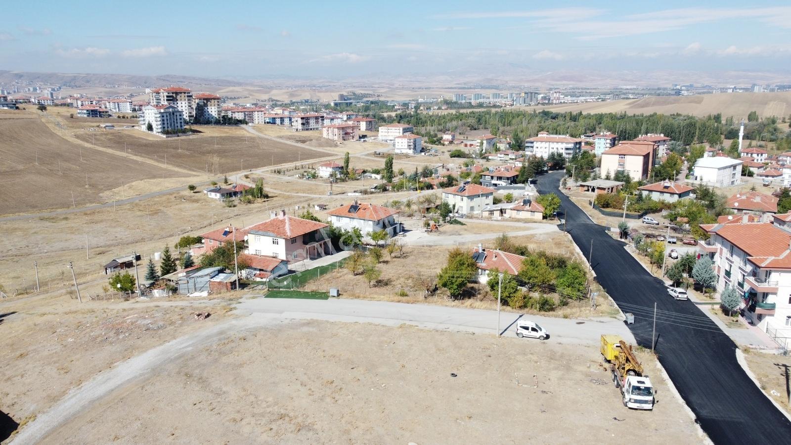 -altınova Da Cadde Üstü Yarım Daire Getirili İmarlı Arsa-*- — fotoğraf 24