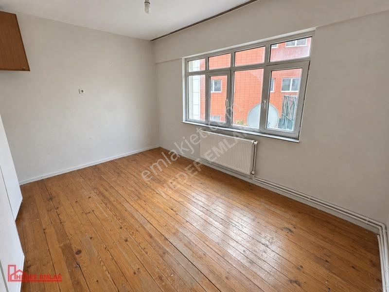 Hedef Emlak'tan Ticaret Lisesi Civarı Satılık 2+1 Geniş Daire — fotoğraf 18