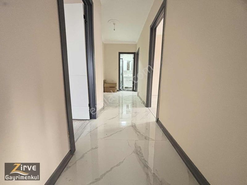 Zirveden Yeşiltepede Köşebaşı 3+1cadde Arkası Satılık Daire — fotoğraf 15