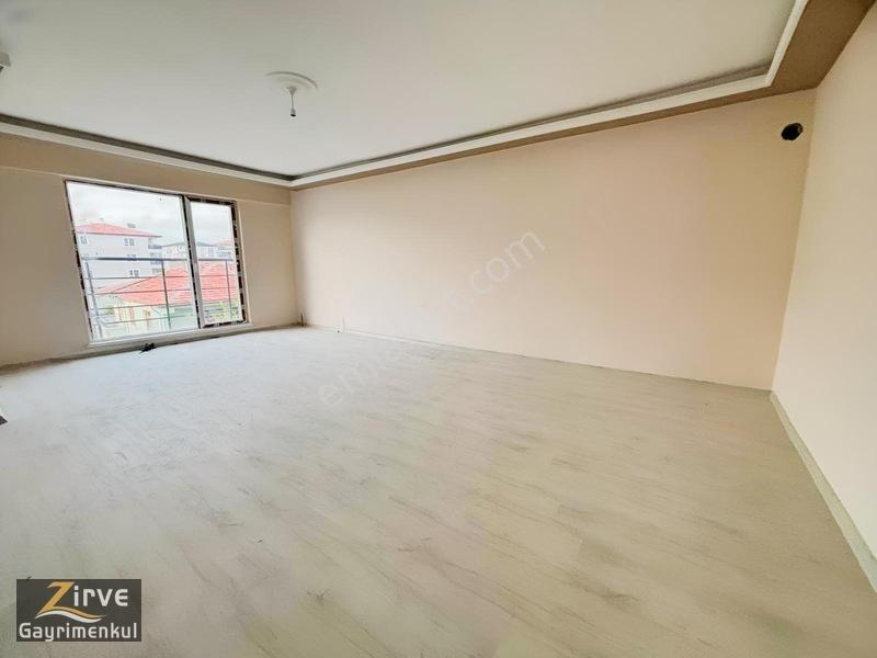 Zirveden Yeşiltepede Köşebaşı 3+1cadde Arkası Satılık Daire — fotoğraf 28