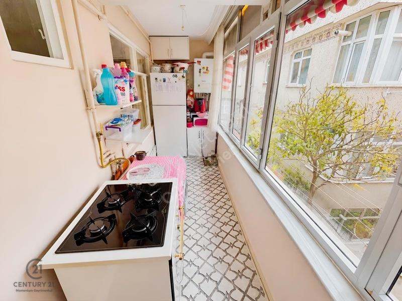 Fatih Hırka-i Şerifte Satılık Caddeye Yakın Fırsat 2+1 Daire — fotoğraf 9