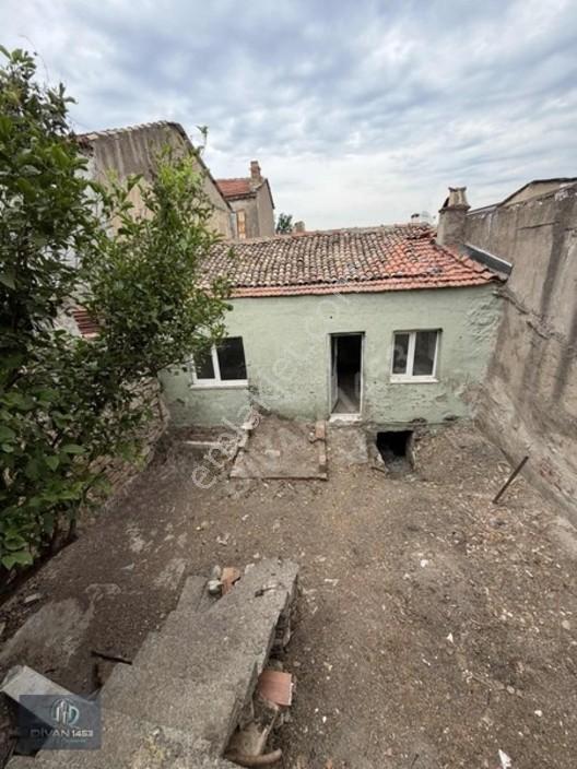 Urla Merkezde Harika Konumda Mahsenli Taş Ev — fotoğraf 4