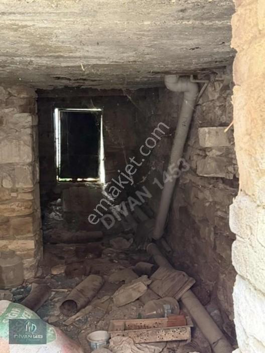 Urla Merkezde Harika Konumda Mahsenli Taş Ev — fotoğraf 19