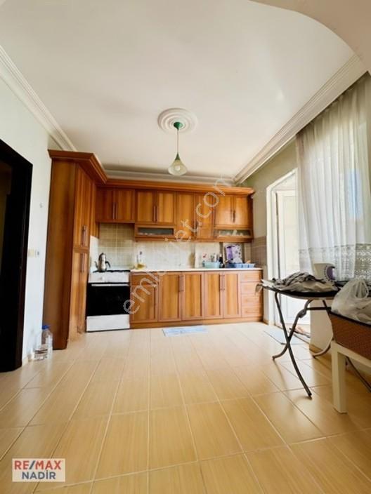 Remax Nadir'den Aksuda 3+1 3 Balkonlu Satılık Daire — fotoğraf 8