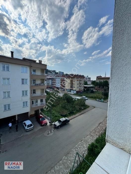 Remax Nadir'den Aksuda 3+1 3 Balkonlu Satılık Daire — fotoğraf 12