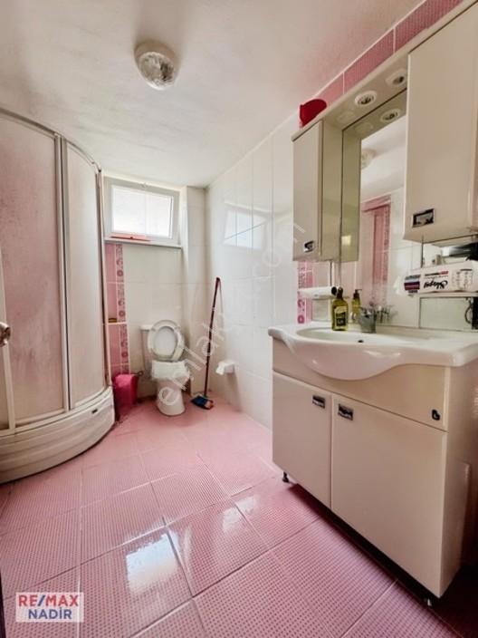Remax Nadir'den Aksuda 3+1 3 Balkonlu Satılık Daire — fotoğraf 16