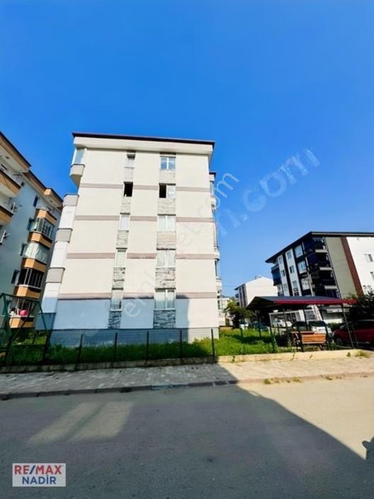 Remax Nadir'den Aksuda 3+1 3 Balkonlu Satılık Daire — fotoğraf 22