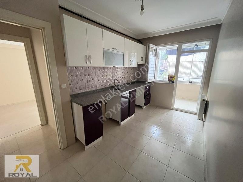 Royal'den Esenyurt Balıkyolu'nda 2+1 85m2 Masrafsız Arakat — fotoğraf 12