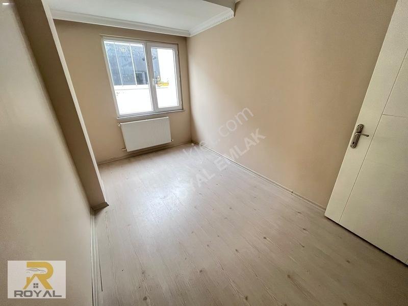 Royal'den Esenyurt Balıkyolu'nda 2+1 85m2 Masrafsız Arakat — fotoğraf 15