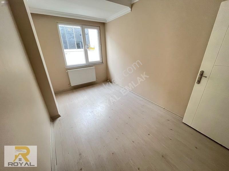 Royal'den Esenyurt Balıkyolu'nda 2+1 85m2 Masrafsız Arakat — fotoğraf 16