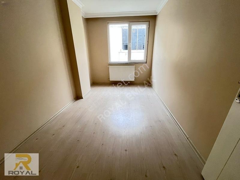 Royal'den Esenyurt Balıkyolu'nda 2+1 85m2 Masrafsız Arakat — fotoğraf 18