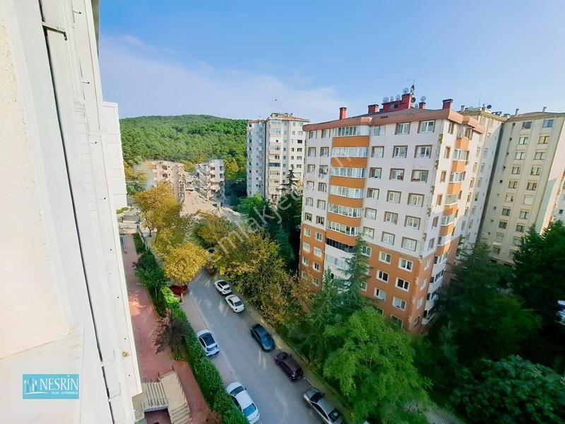 Nesrin Emlak'tan Güvenlikli Sitede Ara Kat Merkeze Yakın Daire — fotoğraf 3