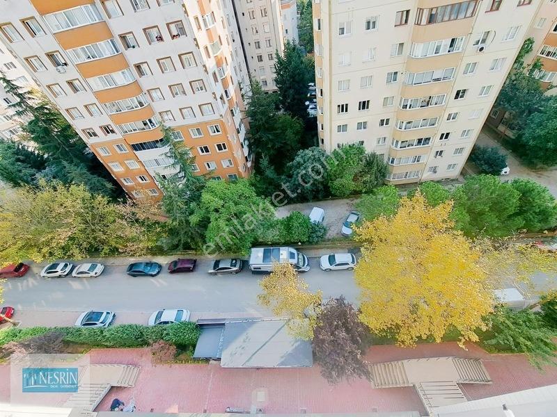 Nesrin Emlak'tan Güvenlikli Sitede Ara Kat Merkeze Yakın Daire — fotoğraf 4