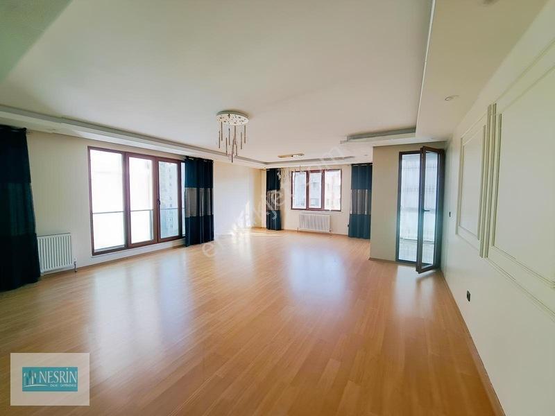 Nesrin Emlak'tan Güvenlikli Sitede Ara Kat Merkeze Yakın Daire — fotoğraf 8