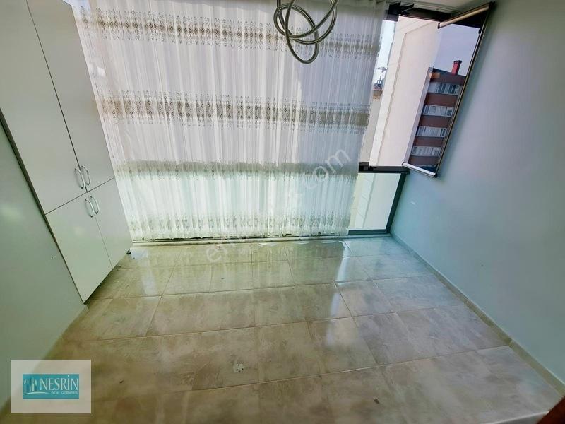 Nesrin Emlak'tan Güvenlikli Sitede Ara Kat Merkeze Yakın Daire — fotoğraf 34