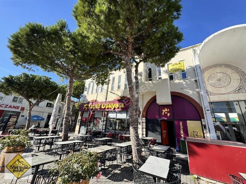 Çeşme Merkeze De Geniş Odalı İyi Bir Konumda 2 Oda 1 Salon Daire — fotoğraf 14