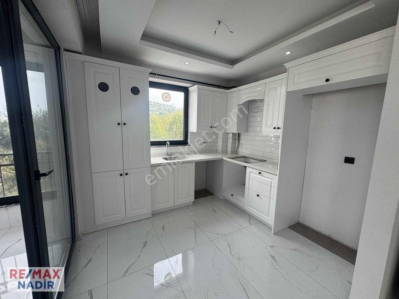 Pirazizde Huzurlu Konum, Geniş Yaşam Alanı: Sıfır 3+1 — fotoğraf 13