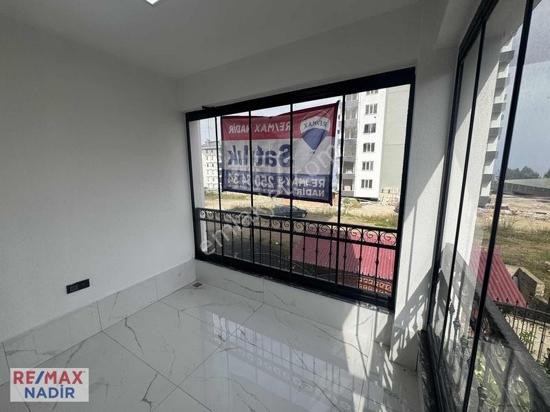 Pirazizde Huzurlu Konum, Geniş Yaşam Alanı: Sıfır 3+1 — fotoğraf 16