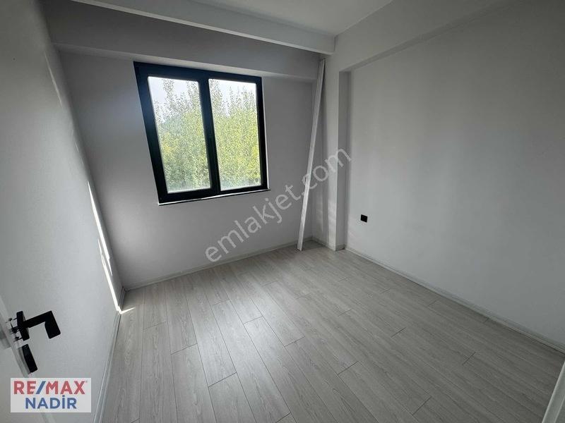Pirazizde Huzurlu Konum, Geniş Yaşam Alanı: Sıfır 3+1 — fotoğraf 22