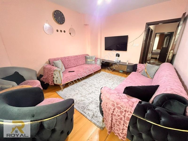 Royal'Den Kartaltepe'De Metrobüse Yakın 3+1 Geniş Satılık Daire