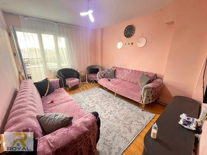 Royal'den Kartaltepe'de Metrobüse Yakın 3+1 Geniş Satılık Daire — fotoğraf 7