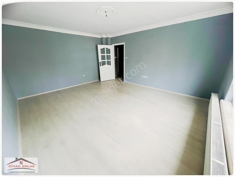 Şehit Kubilay Değirmendere Özlem Selim Cad 50 Metre 3+1 Satlık — fotoğraf 11