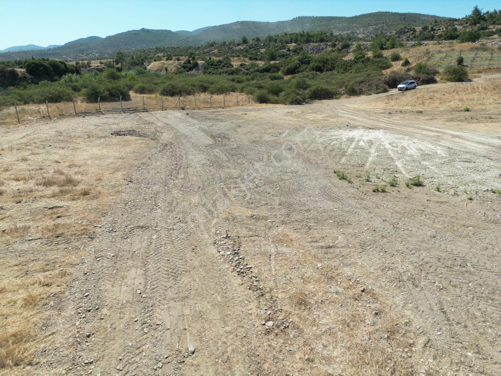 Menderes Gümüldür Yolu Üzerinde 250 M2 Satılık Bahçeler — fotoğraf 6