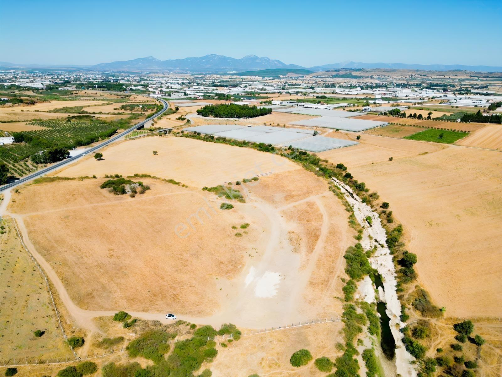 Menderes Gümüldür Yolu Üzerinde 250 M2 Satılık Bahçeler — fotoğraf 8