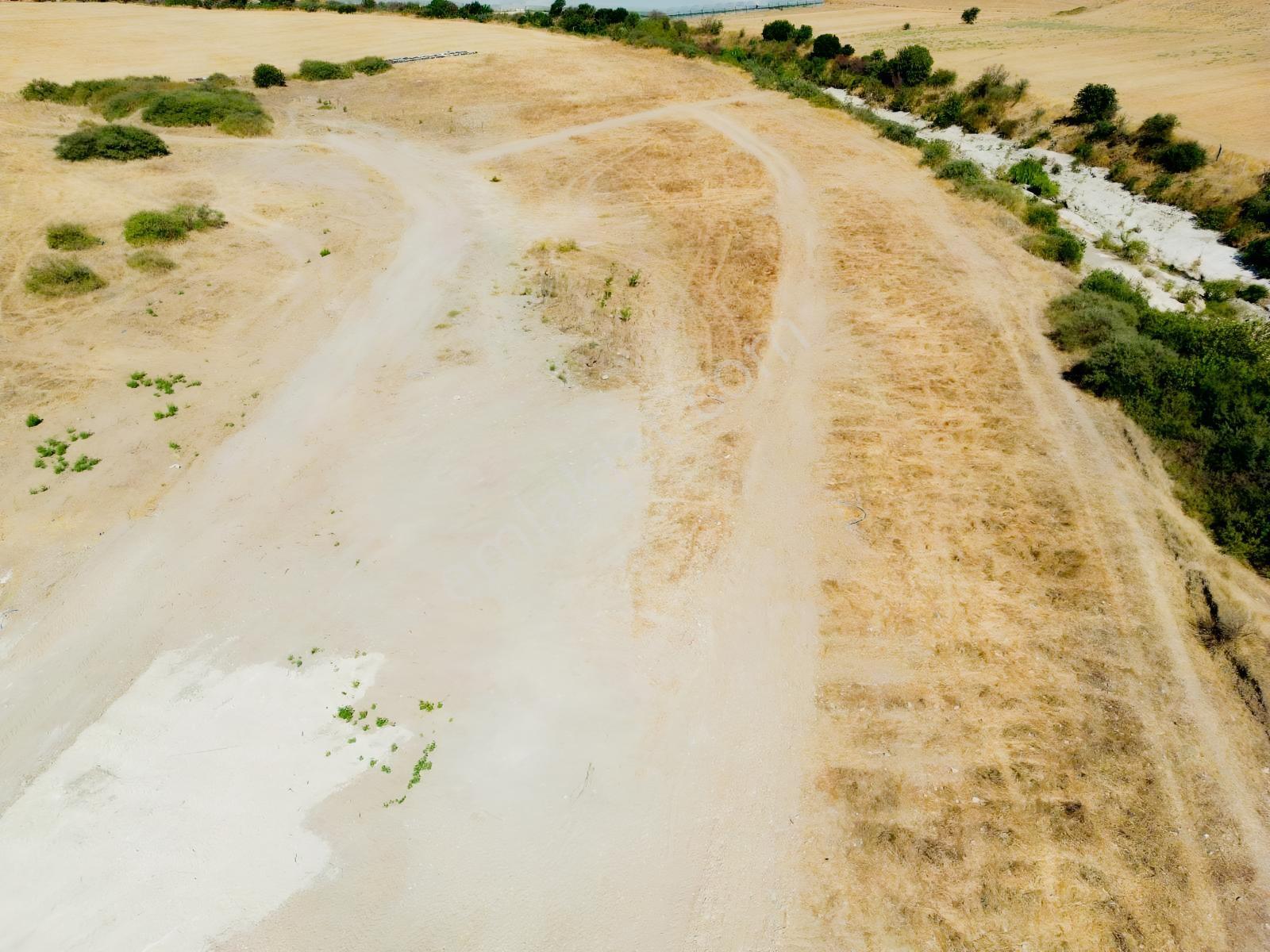 Menderes Gümüldür Yolu Üzerinde 250 M2 Satılık Bahçeler — fotoğraf 12