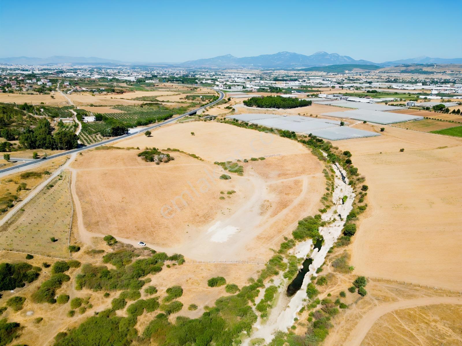 Menderes Gümüldür Yolu Üzerinde 250 M2 Satılık Bahçeler — fotoğraf 13