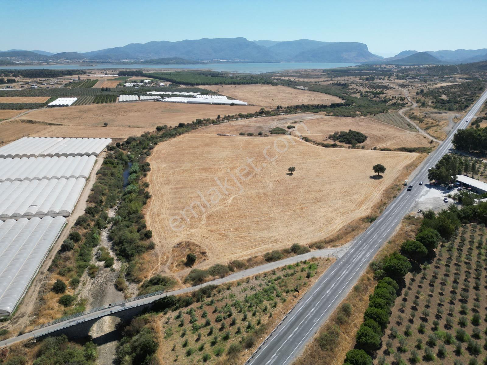 Menderes Gümüldür Yolu Üzerinde 250 M2 Satılık Bahçeler — fotoğraf 14