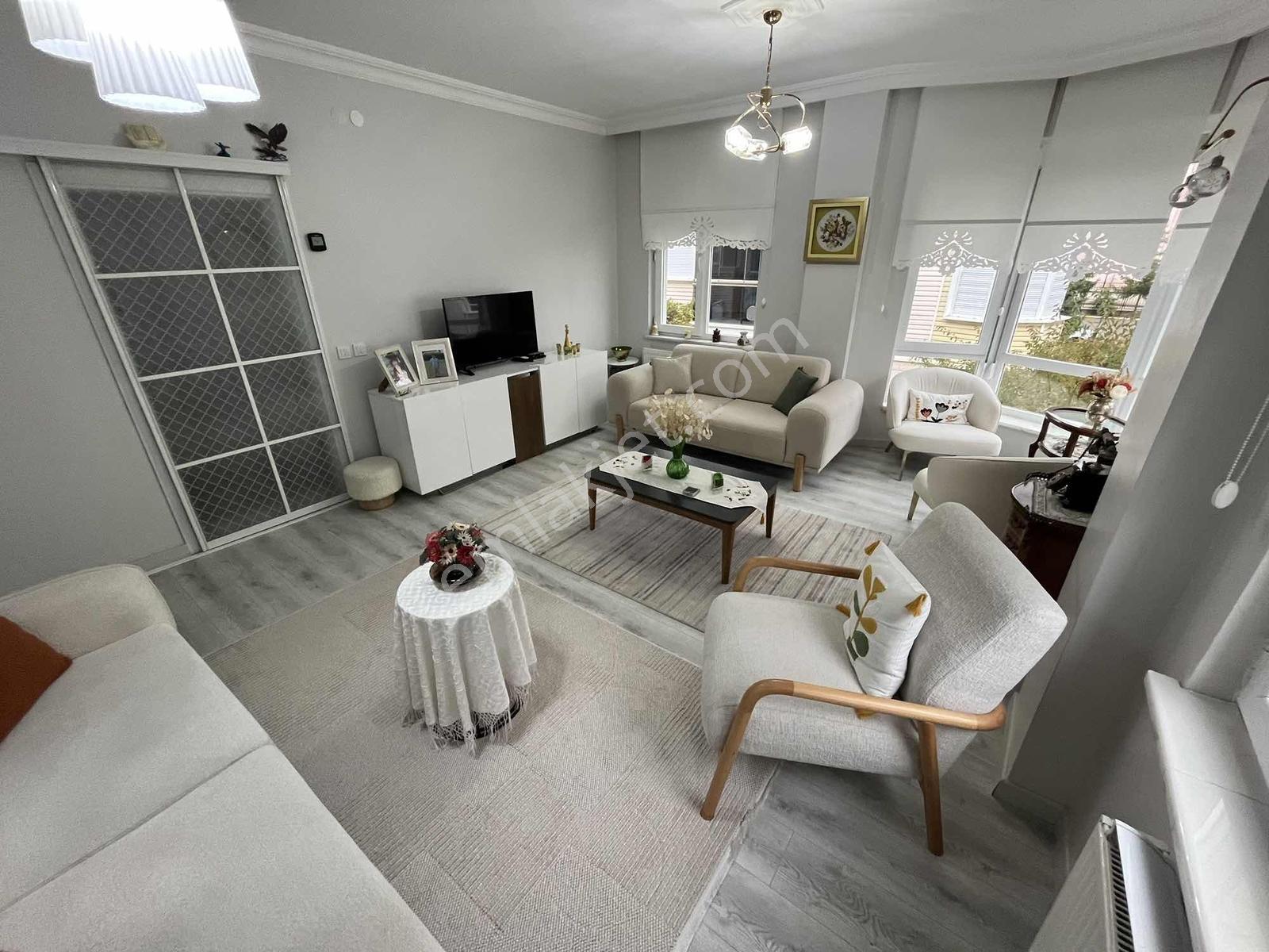 Rw Lıfe // Çankaya Mah.beyzakent Sitesi Satılık 4+1 Villa — fotoğraf 5