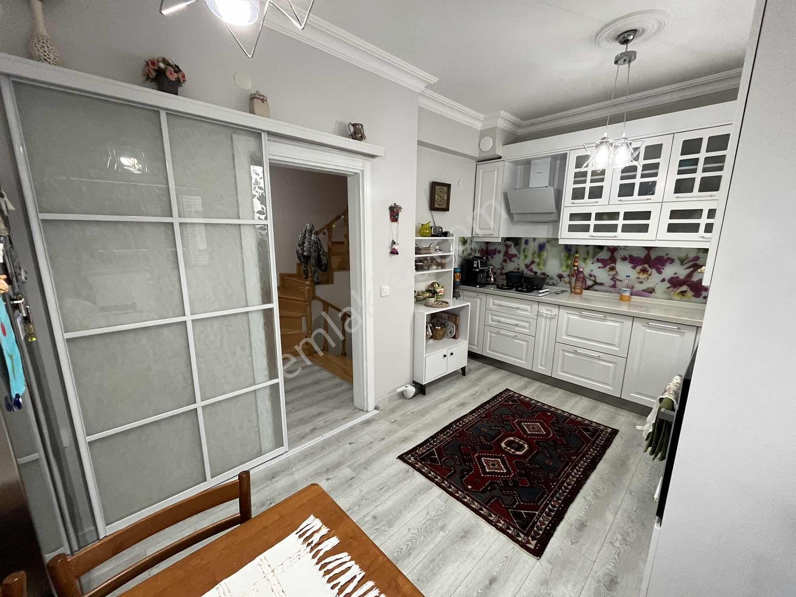 Rw Lıfe // Çankaya Mah.beyzakent Sitesi Satılık 4+1 Villa — fotoğraf 12