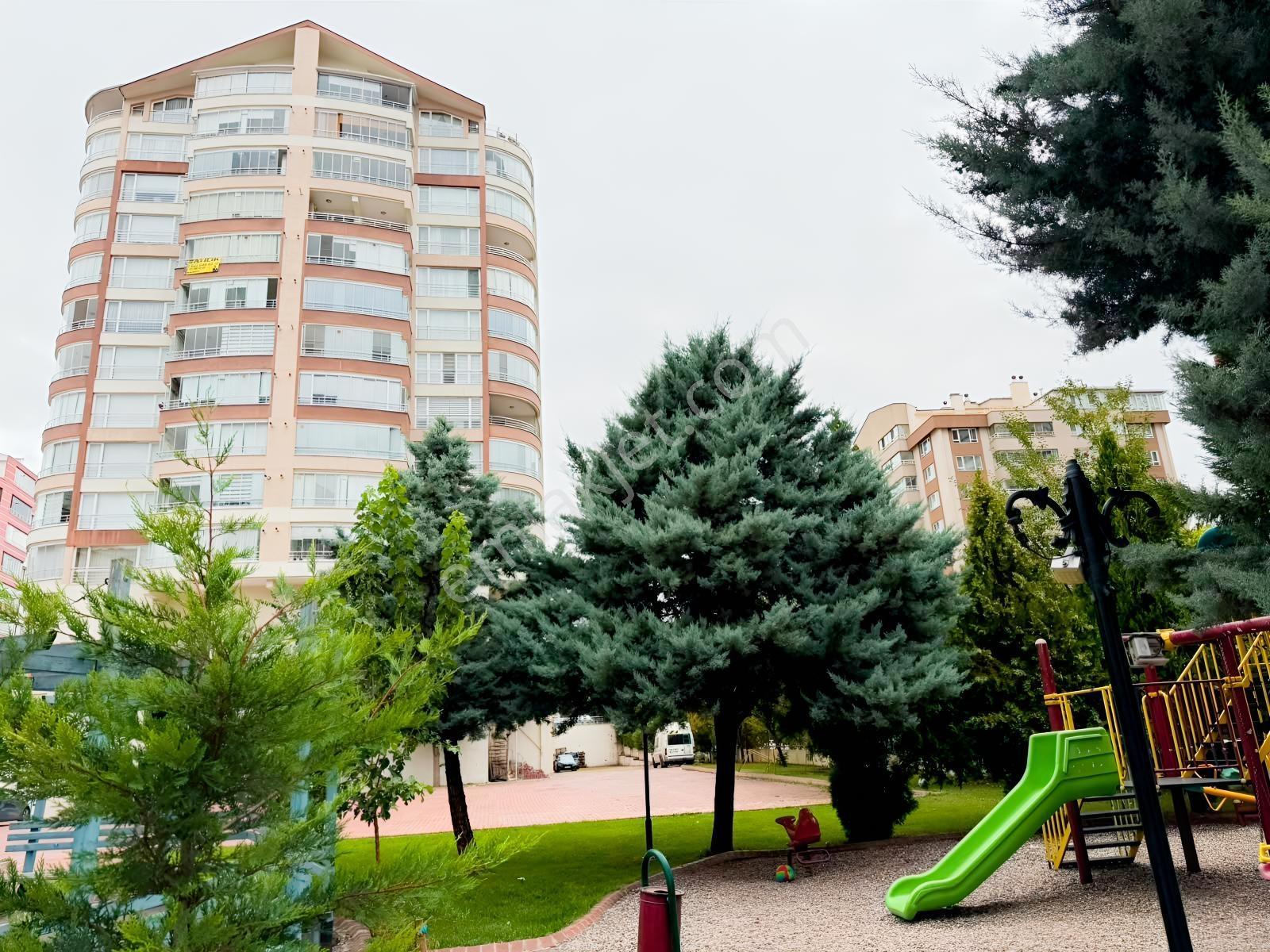 Polat Live'dan Büyük Elips'te Kök Tapulu Havuzlu Ara Kat 3+1 — fotoğraf 2