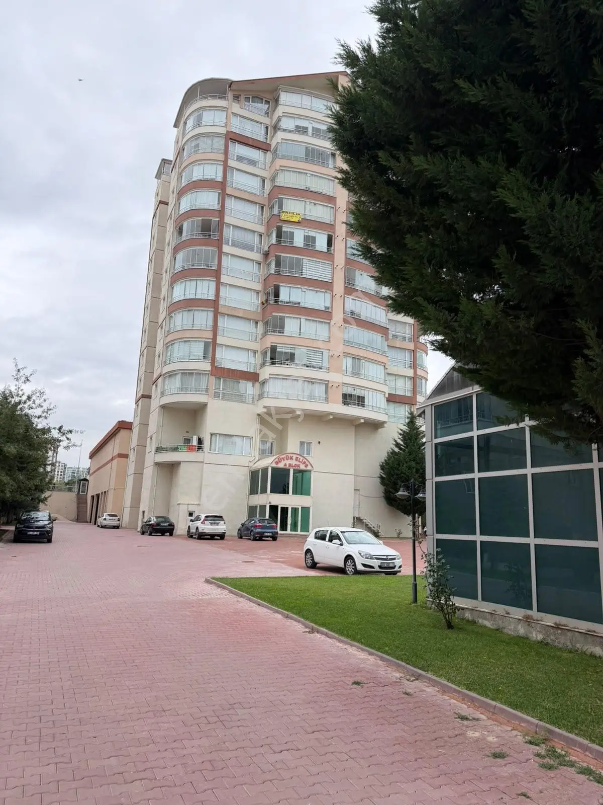 Polat Live'dan Büyük Elips'te Kök Tapulu Havuzlu Ara Kat 3+1 — fotoğraf 20